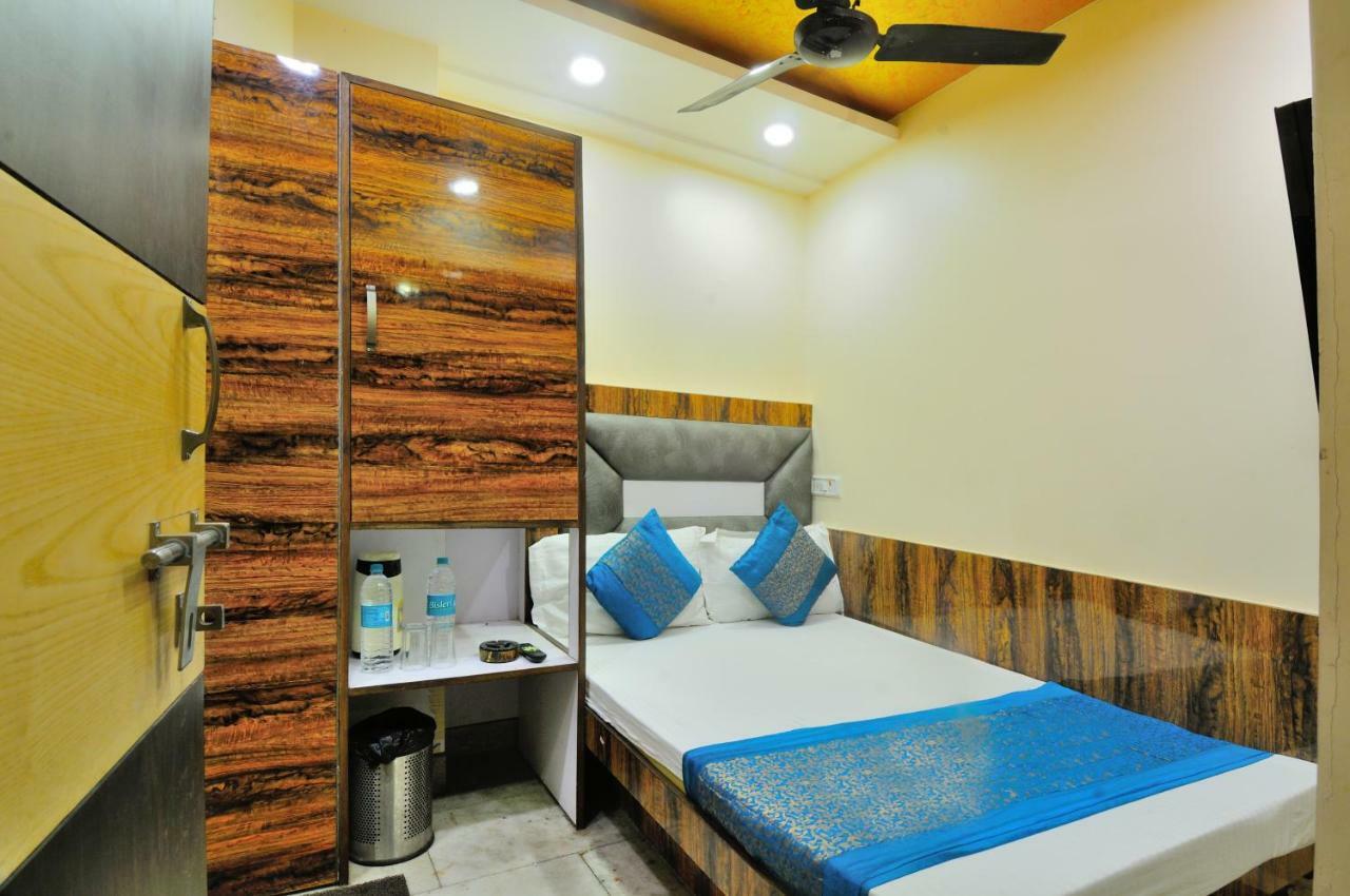 نيودلهي Hotel Lahorimal Deluxe المظهر الخارجي الصورة