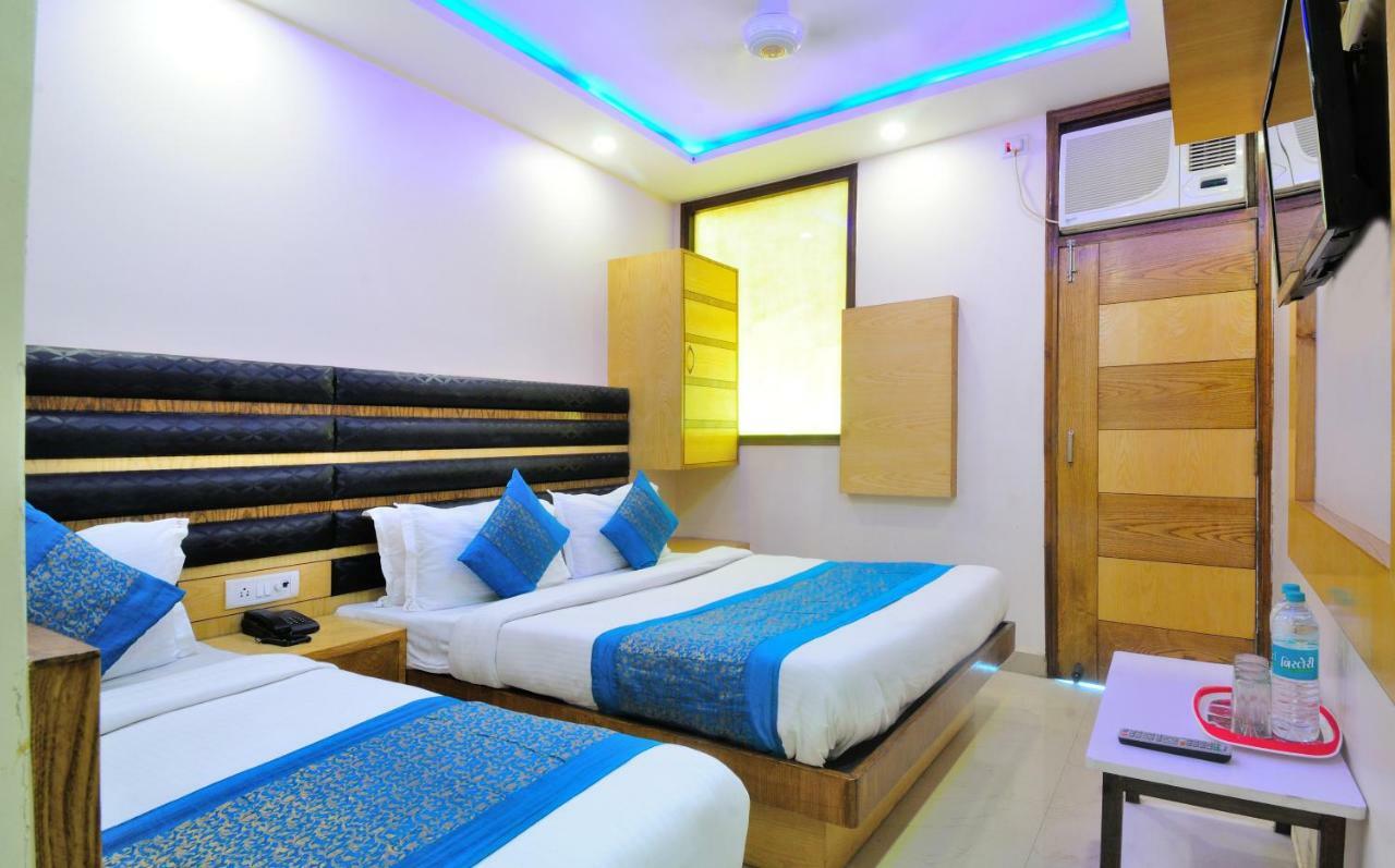 نيودلهي Hotel Lahorimal Deluxe المظهر الخارجي الصورة